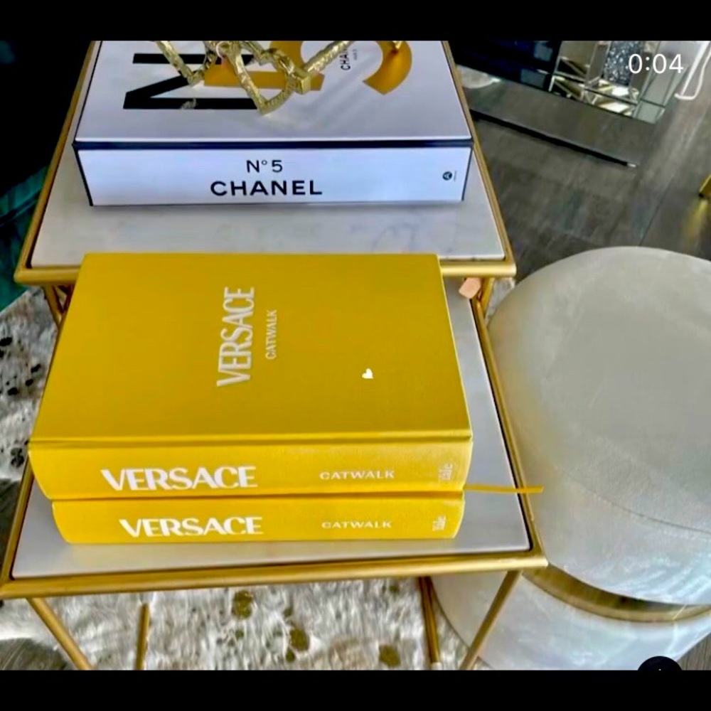 Beautiful decorative books (2)